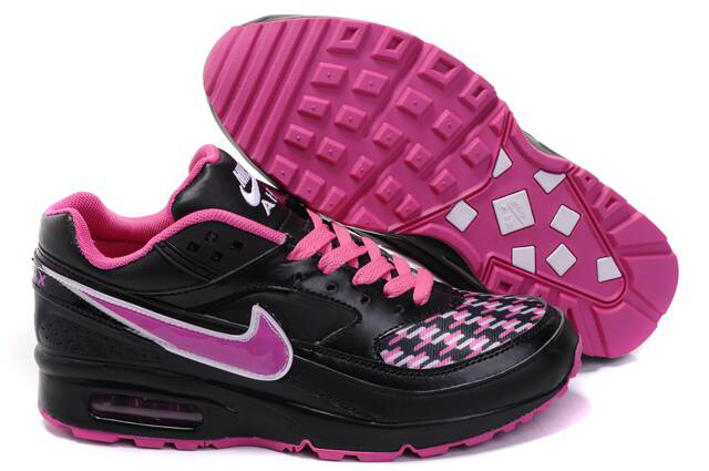 basket nike femme noir et rose